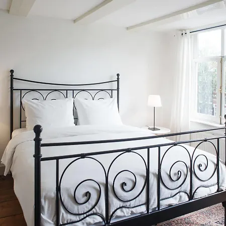 Herengracht Canal Apartment *